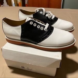 Muffy’s Saddle Oxford Shoes. Size 8.5. Never Worn!